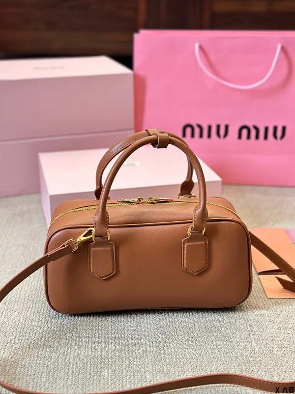 All Categories Official Website "Brand Women's Bags" Women's Bags 💙 miumiu 2024 official website new MIUMIU crossbody bag
