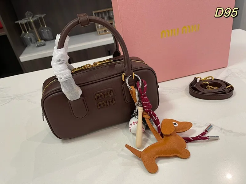 All categories Official website "Brand Women's Bags" Women's Bags 💙 miumiu 2024 new MIUMIU handbags