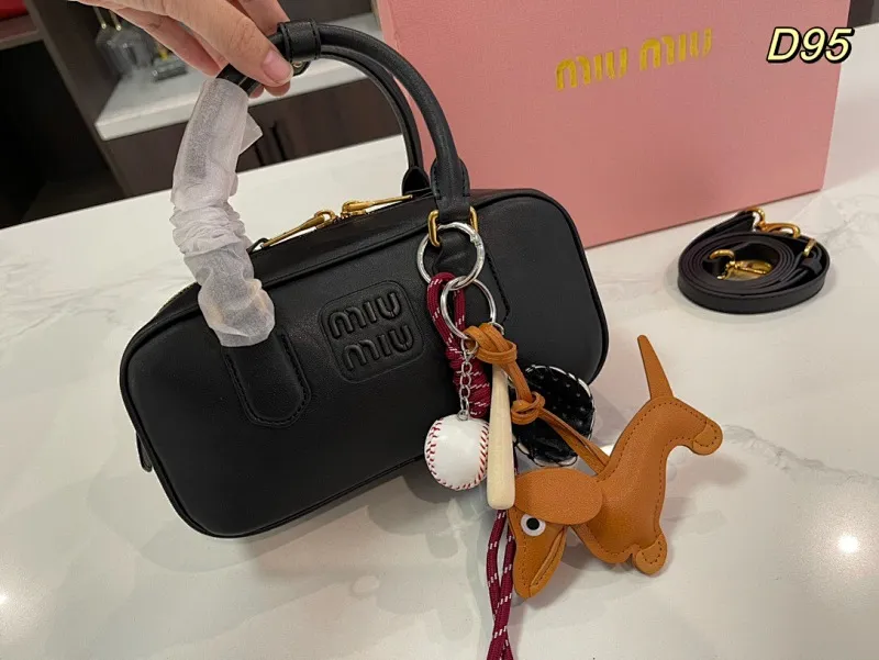 All categories Official website "Brand Women's Bags" Women's Bags 💙 miumiu 2024 new MIUMIU handbags