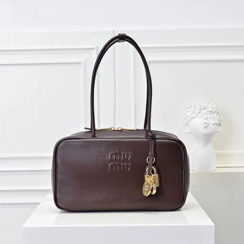All categories Official website "Brand Women's Bags" Women's Bags 💙 miumiu 2025 new MiuMiu handbags