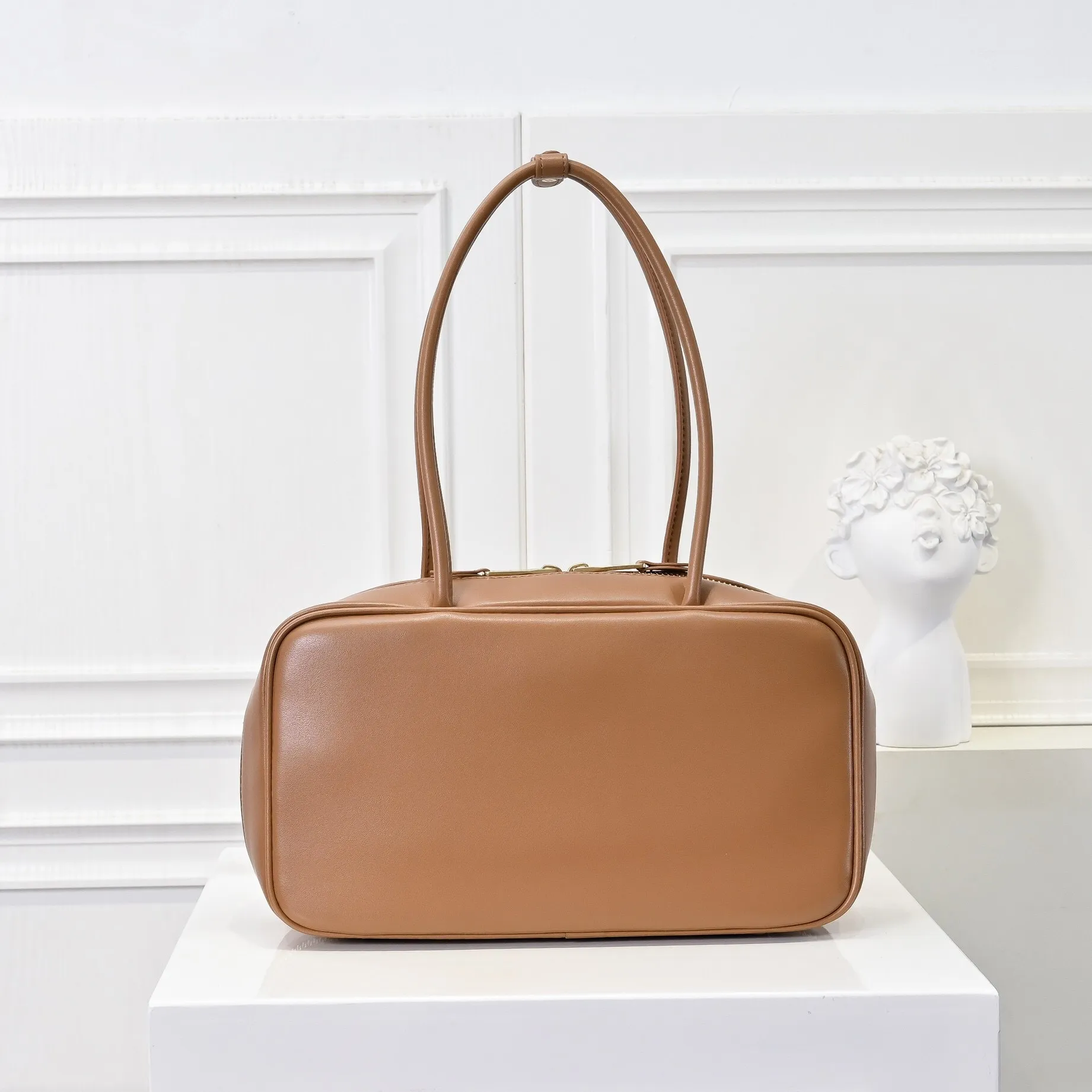 All categories Official website "Brand Women's Bags" Women's Bags 💙 miumiu 2025 new MiuMiu handbags