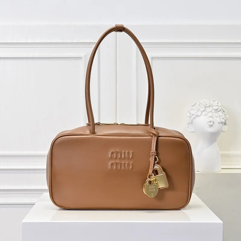 All categories Official website "Brand Women's Bags" Women's Bags 💙 miumiu 2025 new MiuMiu handbags