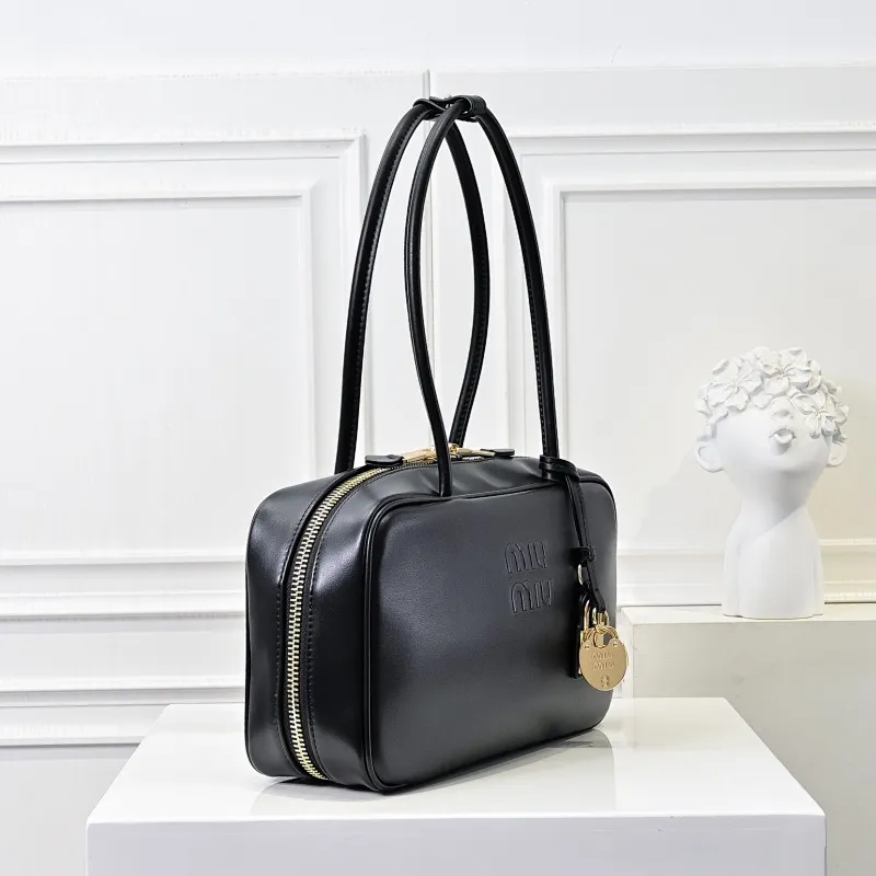All categories Official website "Brand Women's Bags" Women's Bags 💙 miumiu 2025 new MiuMiu handbags