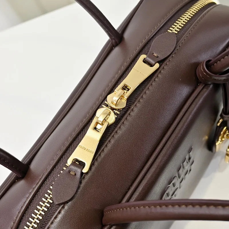 All categories Official website "Brand Women's Bags" Women's Bags 💙 miumiu 2025 new MiuMiu handbags