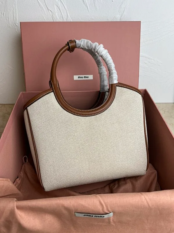 All Categories Official Website "Brand Women's Bags" Women's Bags 💙 miumiu 2026 Official Website MIUMIU Crossbody Bag