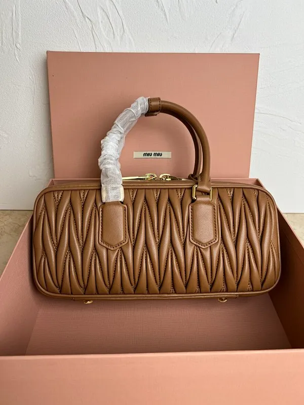 All Categories Official Website "Brand Women's Bags" Women's Bags 💙 miumiu 2026 Official Website MIUMIU Crossbody Bag