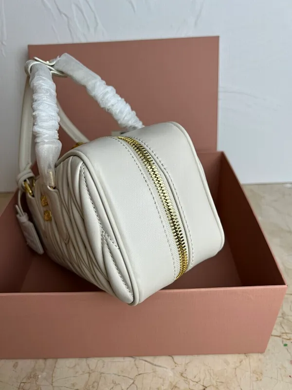 All Categories Official Website "Brand Women's Bags" Women's Bags 💙 miumiu 2026 Official Website MIUMIU Crossbody Bag