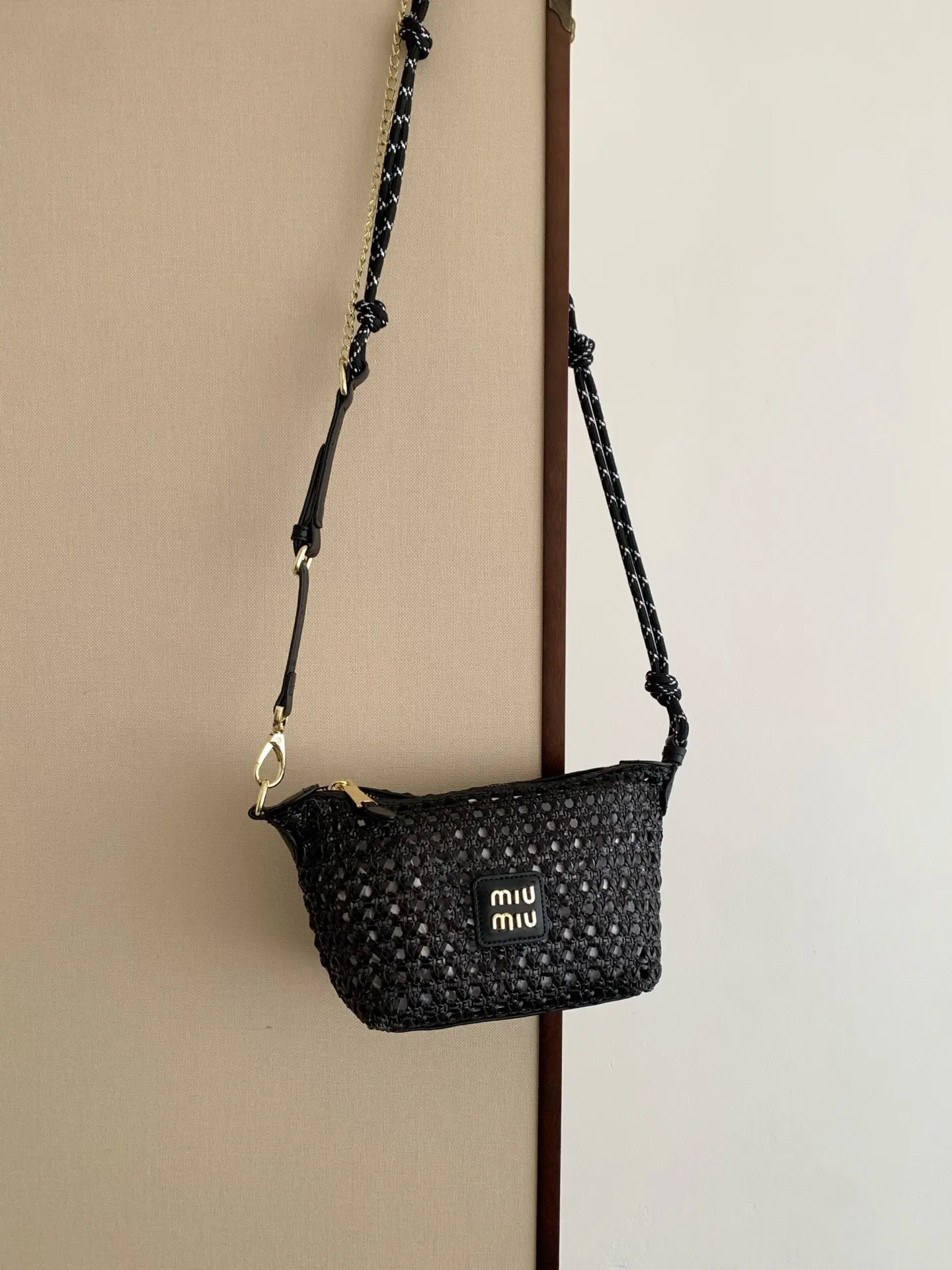 All Categories Official Website "Brand Women's Bags" Women's Bags 💙 miumiu 2026 official website miumiu hollow woven lunch box bag