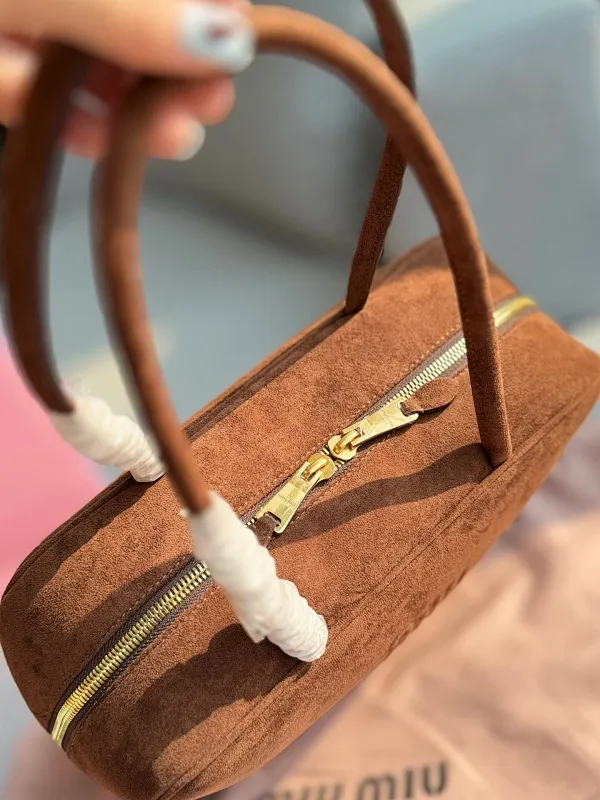 All categories Official website "Brand Women's Bags" Women's Bags 💙 miumiu 2024 new MIUMIU handbags