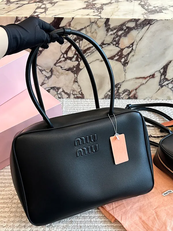 All categories Official website "Brand Women's Bags" Women's Bags 💙 miumiu 2026 new MIUMIU bowling bag