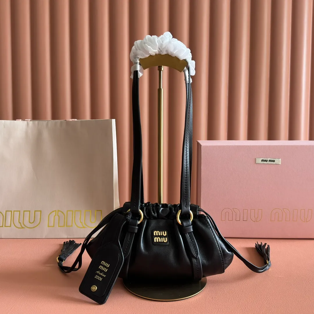 p1460💋💋💋[Full set of packaging at the counter] 5BP178 25 new JIOE medieval armpit dumpling bag, brand new sheepskin, with steel distressed metal hardware, high-end and elegant texture, the bag mouth is designed with a drawstring girdle, the fine ruffled lace is three-dimensional and playful, high-end yet lazy and casual, the unique design looks good on anyone who uses it, size: 22*7*15