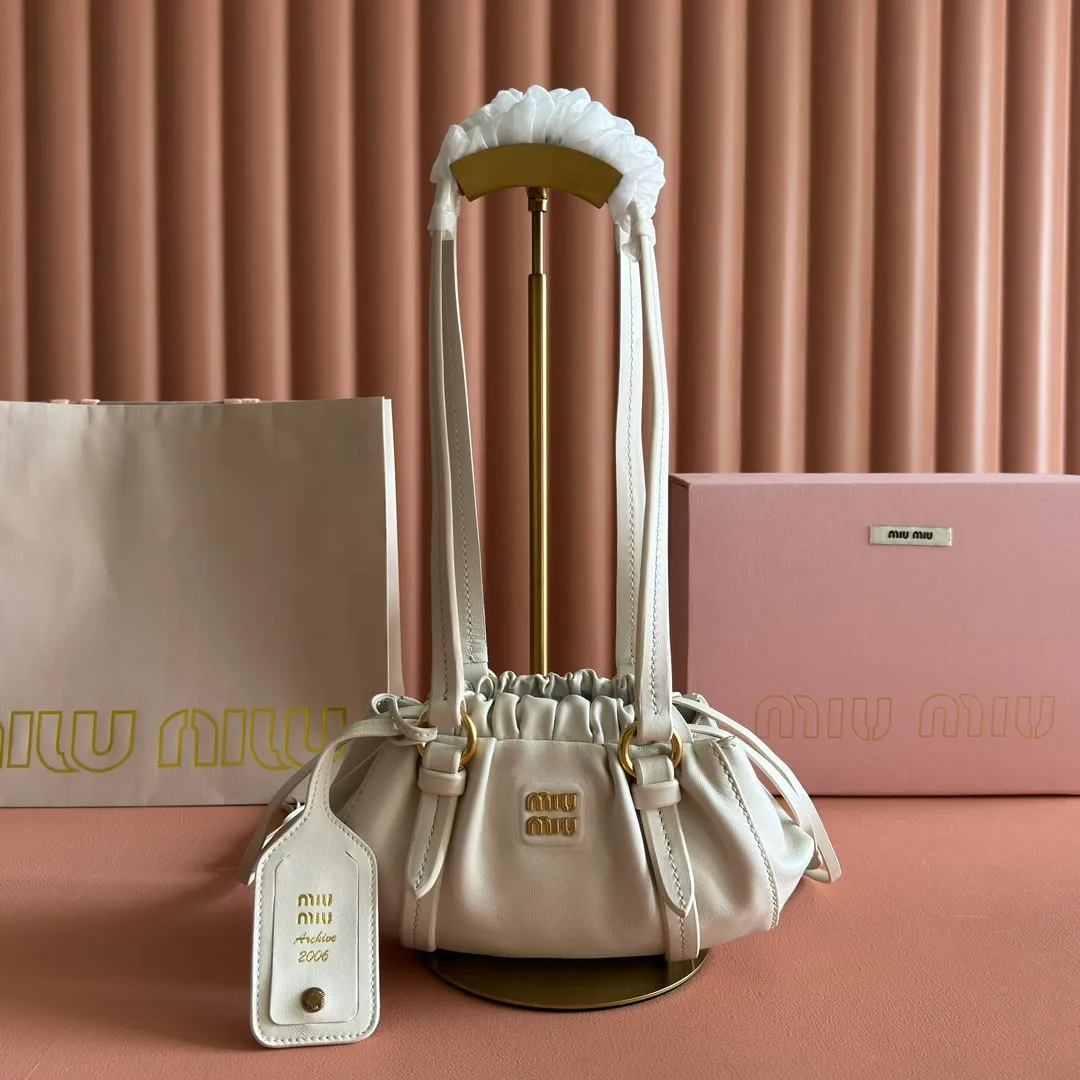 p1460💋💋💋[Full set of packaging at the counter] 5BP178 25 new JIOE medieval armpit dumpling bag, brand new sheepskin, with steel distressed metal hardware, high-end and elegant texture, the bag mouth is designed with a drawstring girdle, the fine ruffled lace is three-dimensional and playful, high-end yet lazy and casual, the unique design looks good on anyone who uses it, size: 22*7*15