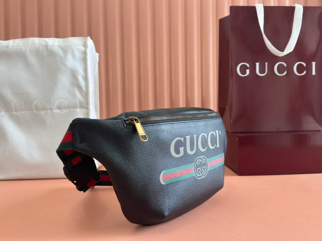 p760. 📣📣📣 [Original leather and complete packaging]✨🔥! ! Guccl's world-famous bag - Coco Capitán bag. This waist bag, named after the Spanish artist Coco Capitán, is sweeping the entire fashion circle. Model: 493869. Size: 28*18*8cm ￼