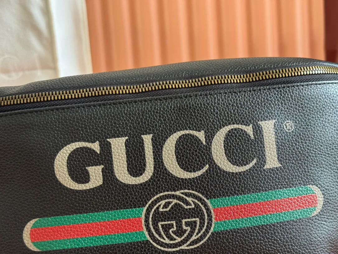 p760. 📣📣📣 [Original leather and complete packaging]✨🔥! ! Guccl's world-famous bag - Coco Capitán bag. This waist bag, named after the Spanish artist Coco Capitán, is sweeping the entire fashion circle. Model: 493869. Size: 28*18*8cm ￼