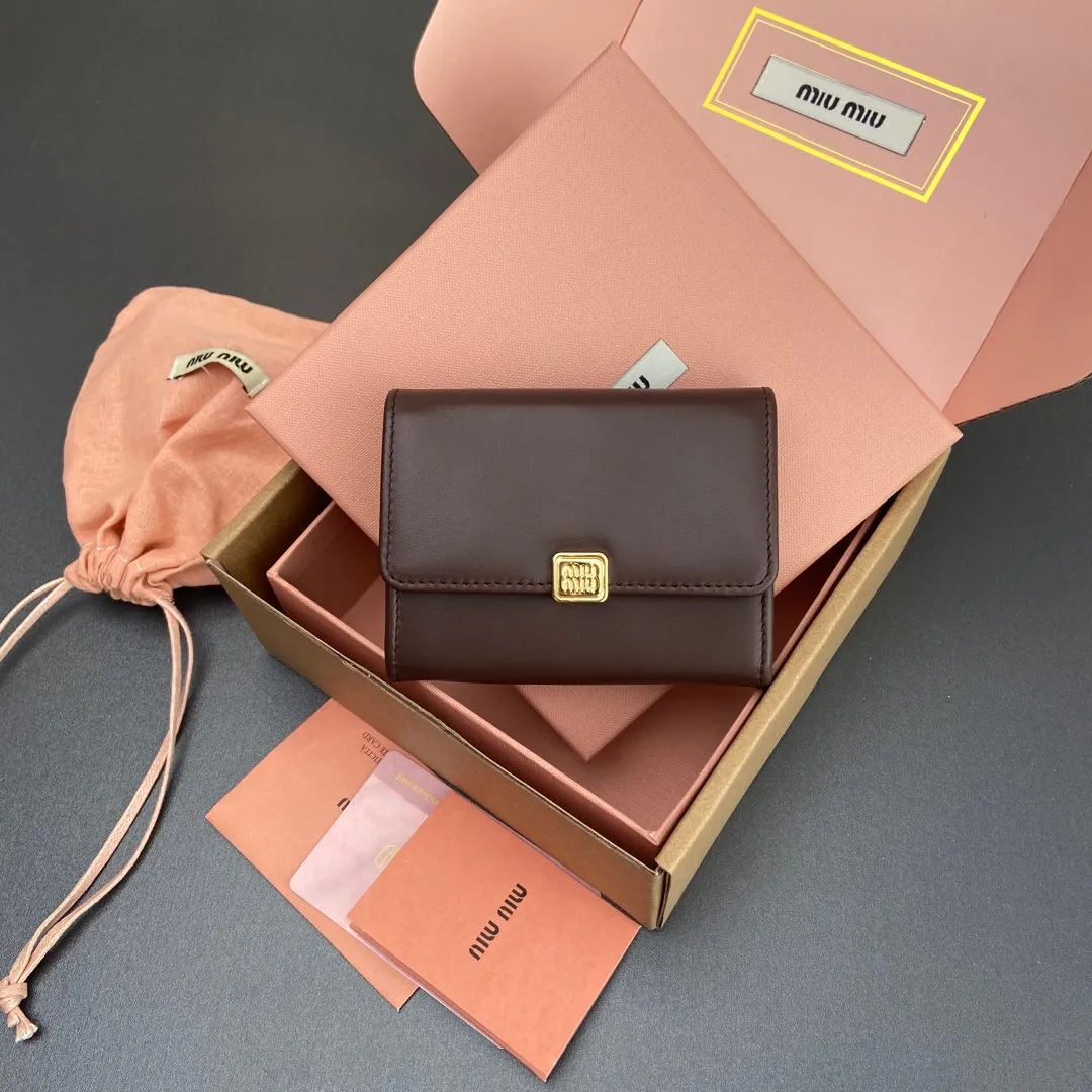 [Special grade hardware original leather] ¥560 ~ Heather wood color imported cowhide card bag - Snap button closure - Metal letter logo - 2 card slots - Lined Size: w8.5×h10.2×2cm No.: 5M104_ MM0220