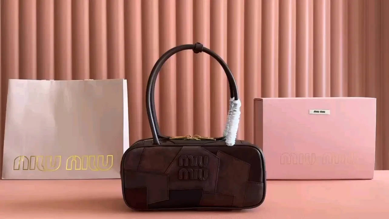 💋💋💋【New Product】Miu’s 👉hot-selling bowling bag Miu Miu Arcadia for women collage white, brown, heather color/original leather shipped! 🐲Model: 5BB147, combined short video