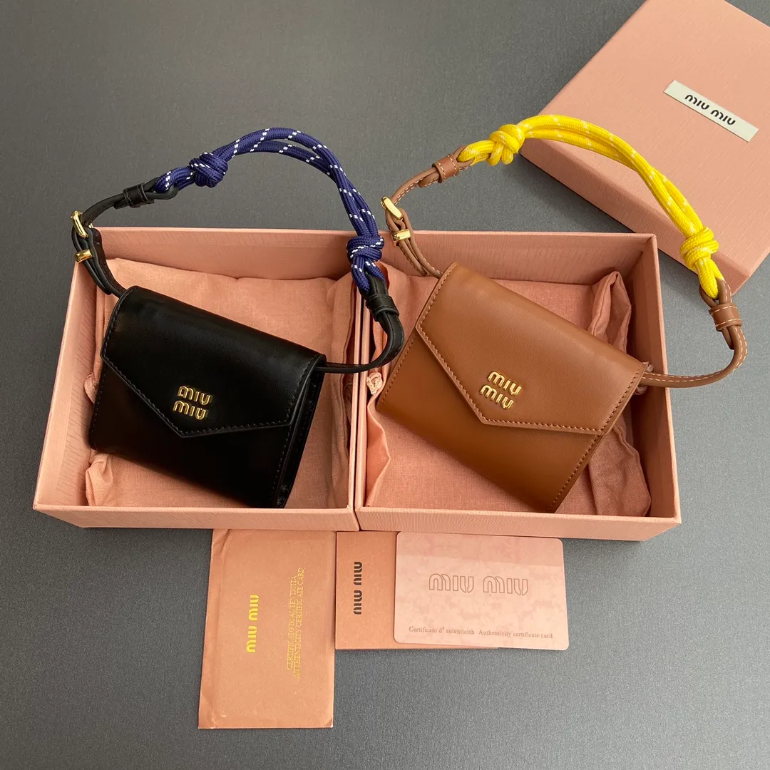 [Special grade hardware original leather]~Imported cow leather and rope shoulder strap cow leather wallet Size: w10.5×h8.5×2cm No.: 5MT024_ 024 _ MM032
