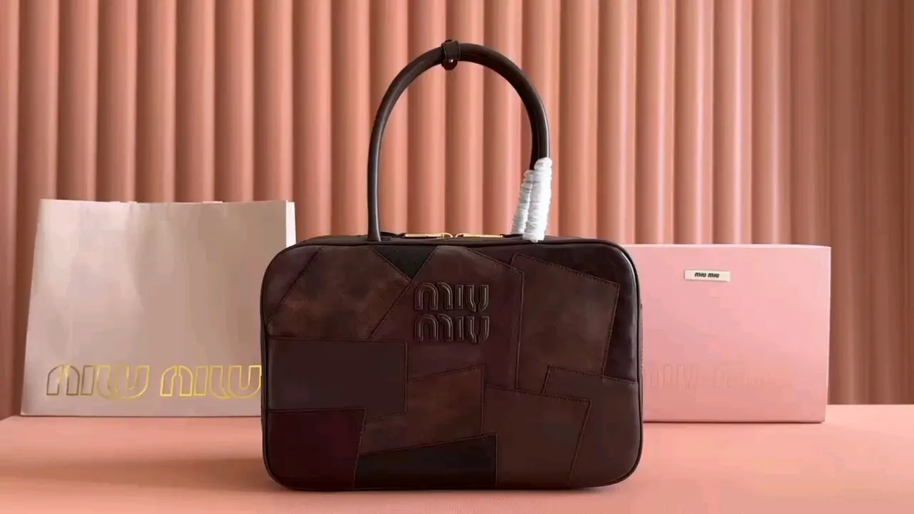 💋💋💋【New Product】Miu Home👉 MiuMiu new Beau handbag briefcase, collage brown, heather color/original leather shipped! 🐲Model: 5BB117, combined short video
