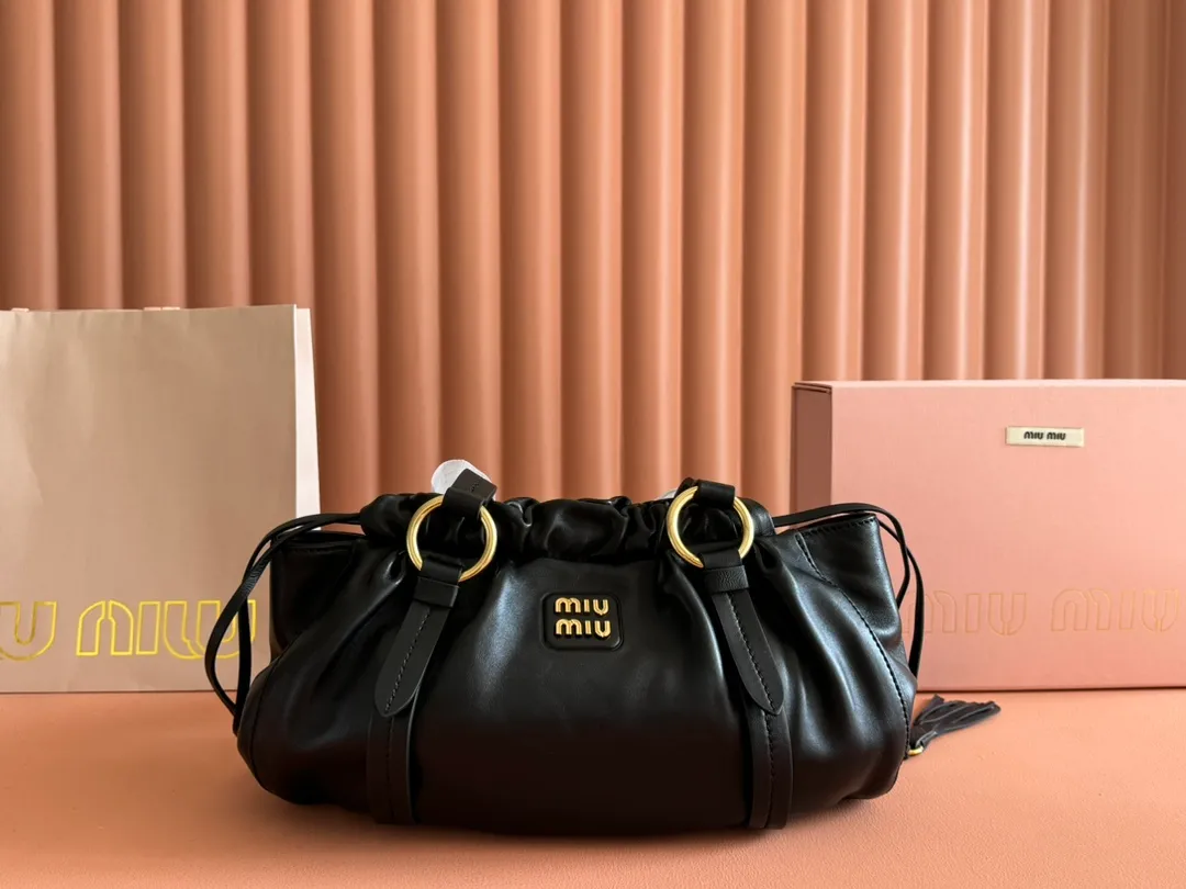 [Special grade hardware original leather] Joke Nappa sheep leather handbag ~ 5bg306