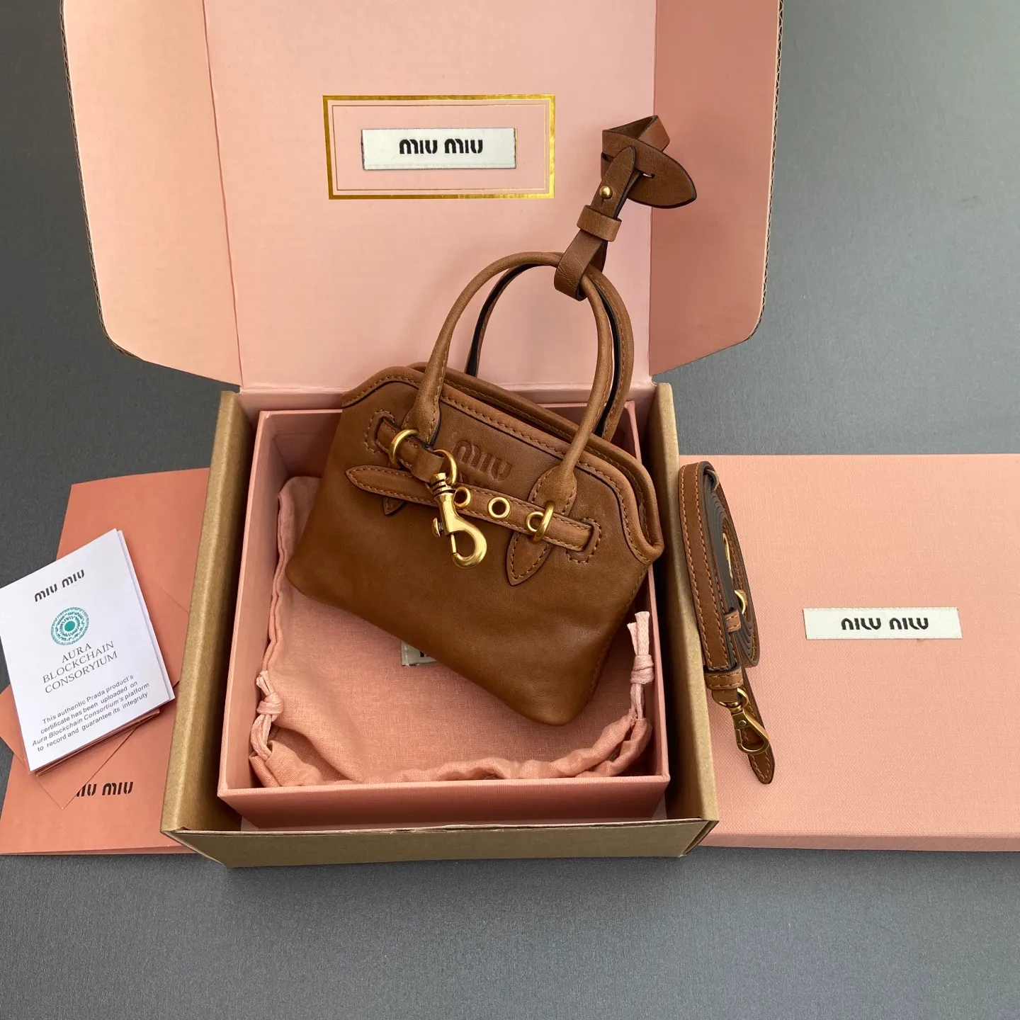p920 [Special grade hardware original leather]~Adventure Nappa sheep leather pendant/crossbody bag~Vegetable tanned leather heather color Size: w12.5×h10×5cm No. 5BG037 MM combination diagram