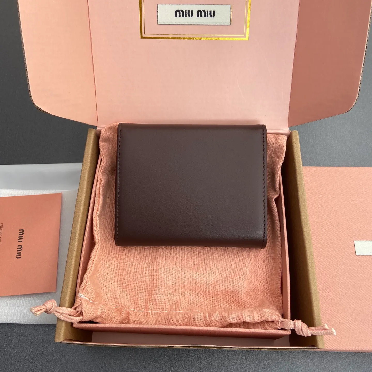 [Special grade hardware original leather] ¥600 ~ Imported cowhide wallet ~ Heather wood color - Snap button closure - Metal letter logo - 2 card slots - 1 banknote compartment - 1 coin pocket - Lined Size: w11.5×h10.2×2cm No.: 5MH033_ MM0240