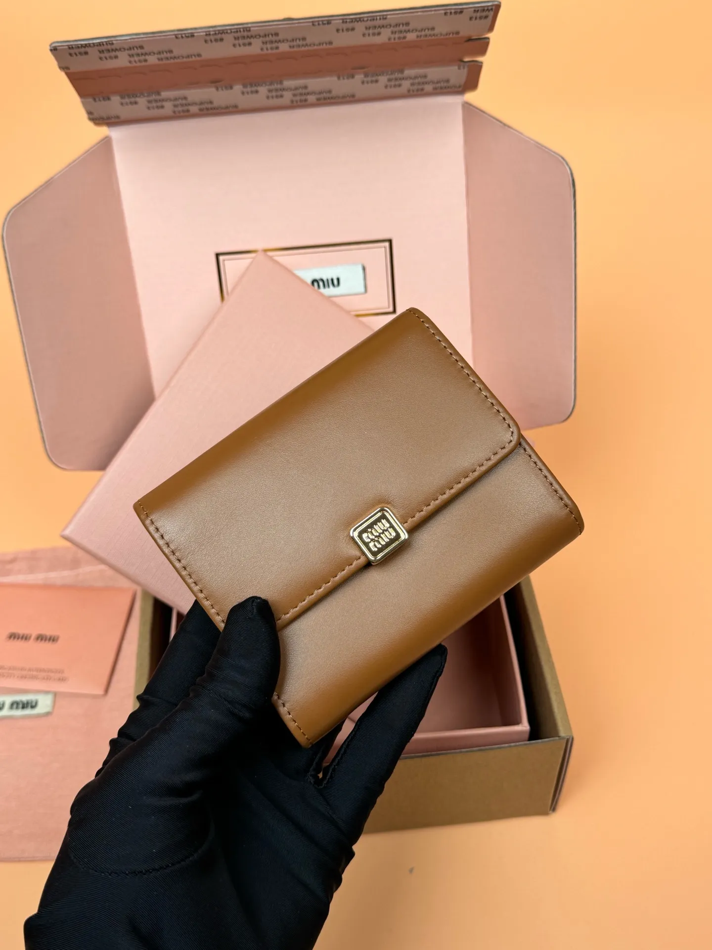 [Special grade hardware original leather] ¥600 ~ Imported cowhide wallet ~ Cognac color - Snap button closure - Metal letter logo - 2 card slots - 1 banknote compartment - 1 coin pocket - Lined Size: w11.5×h10.2×2cm No.: 5MH033_ MM0240
