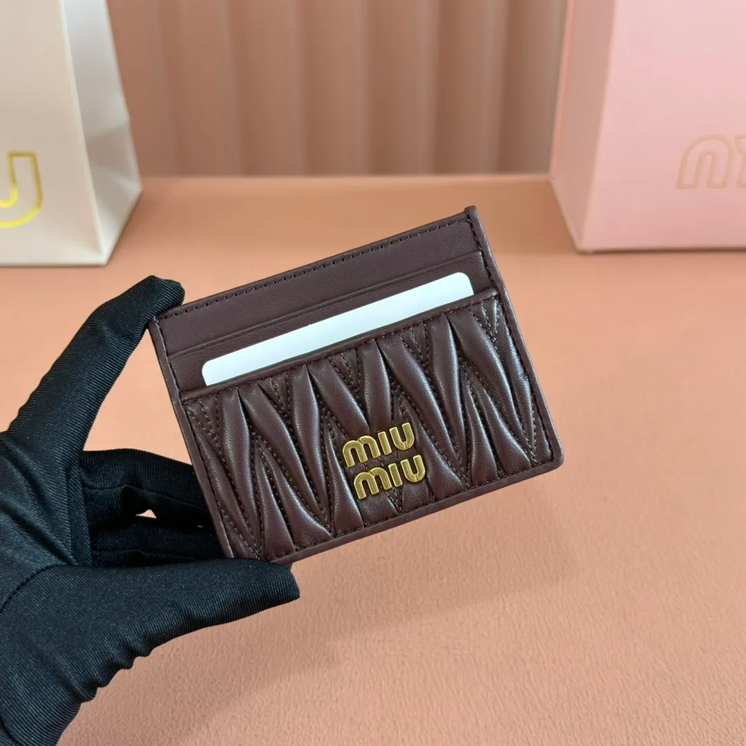 p420. 💋💋💋【Configured with full set of counter packaging】🔥 The latest version of MM cket wallet new card holder, 💗💗 5MV976 Shi Mu Nan The latest series of card holders in the counter, small and exquisite, double-sided card slots, practical and fashionable design 🔥 Made of top imported lambskin 🎉