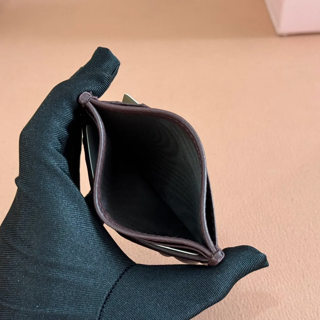 p420. 💋💋💋【Configured with full set of counter packaging】🔥 The latest version of MM cket wallet new card holder, 💗💗 5MV976 Shi Mu Nan The latest series of card holders in the counter, small and exquisite, double-sided card slots, practical and fashionable design 🔥 Made of top imported lambskin 🎉