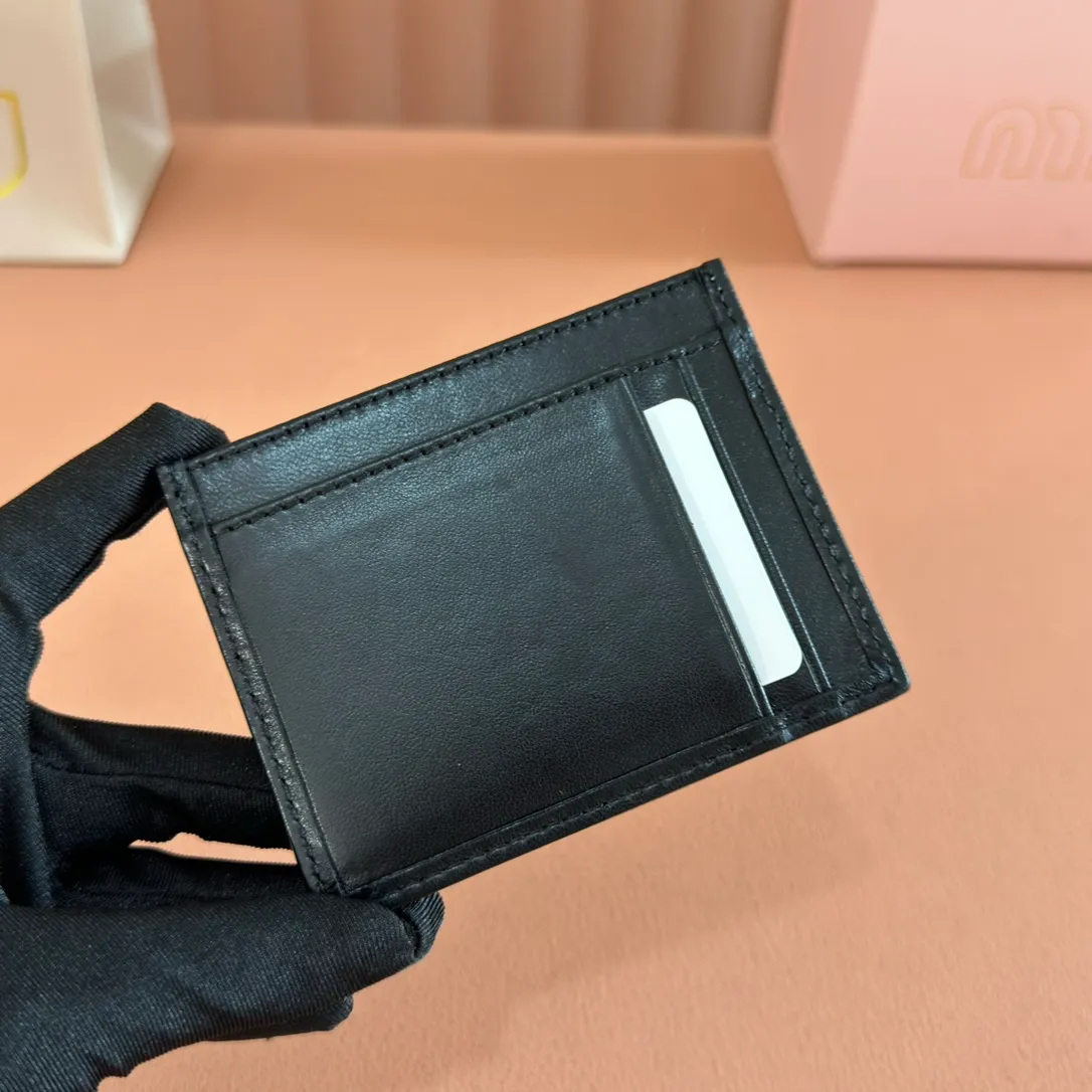 p420. 💋💋💋【Configured with full set of packaging in the counter】🔥 MM latest version cket wallet new card holder, 💗💗 5MV976g The latest series of card holders in the counter, small and exquisite, double-sided card slots, practical and fashionable design 🔥 Made of top imported lambskin 🎉