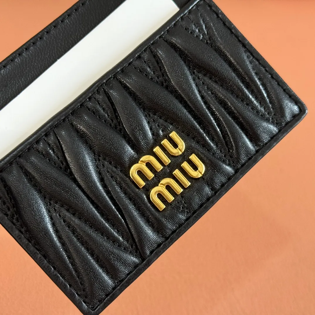 p420. 💋💋💋【Configured with full set of packaging in the counter】🔥 MM latest version cket wallet new card holder, 💗💗 5MV976g The latest series of card holders in the counter, small and exquisite, double-sided card slots, practical and fashionable design 🔥 Made of top imported lambskin 🎉