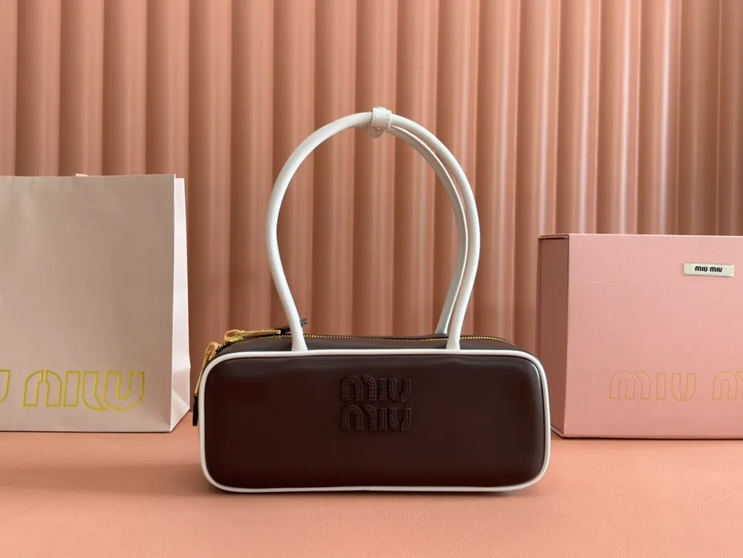 💋💋💋 Equipped with a full set of packaging at the counter [Special grade hardware original leather] Beau cow leather color matching handbag ~ handbag/shoulder bag ~ Heather wood with white 5bb173