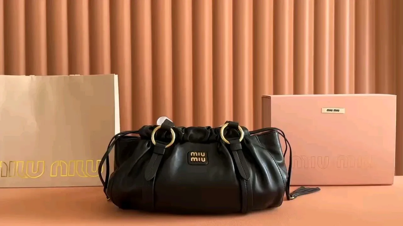 [Special grade hardware original leather] Joke Nappa sheep leather handbag ~ 5bg306