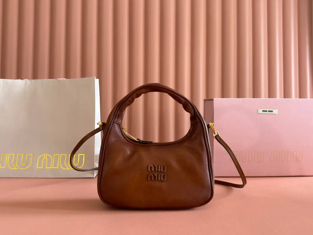 💋💋💋【New】Miu Wander Matelassé small crescent bag, retro brown/original leather shipped, 🐍Model: 5BC125, 5BB123, short combination video