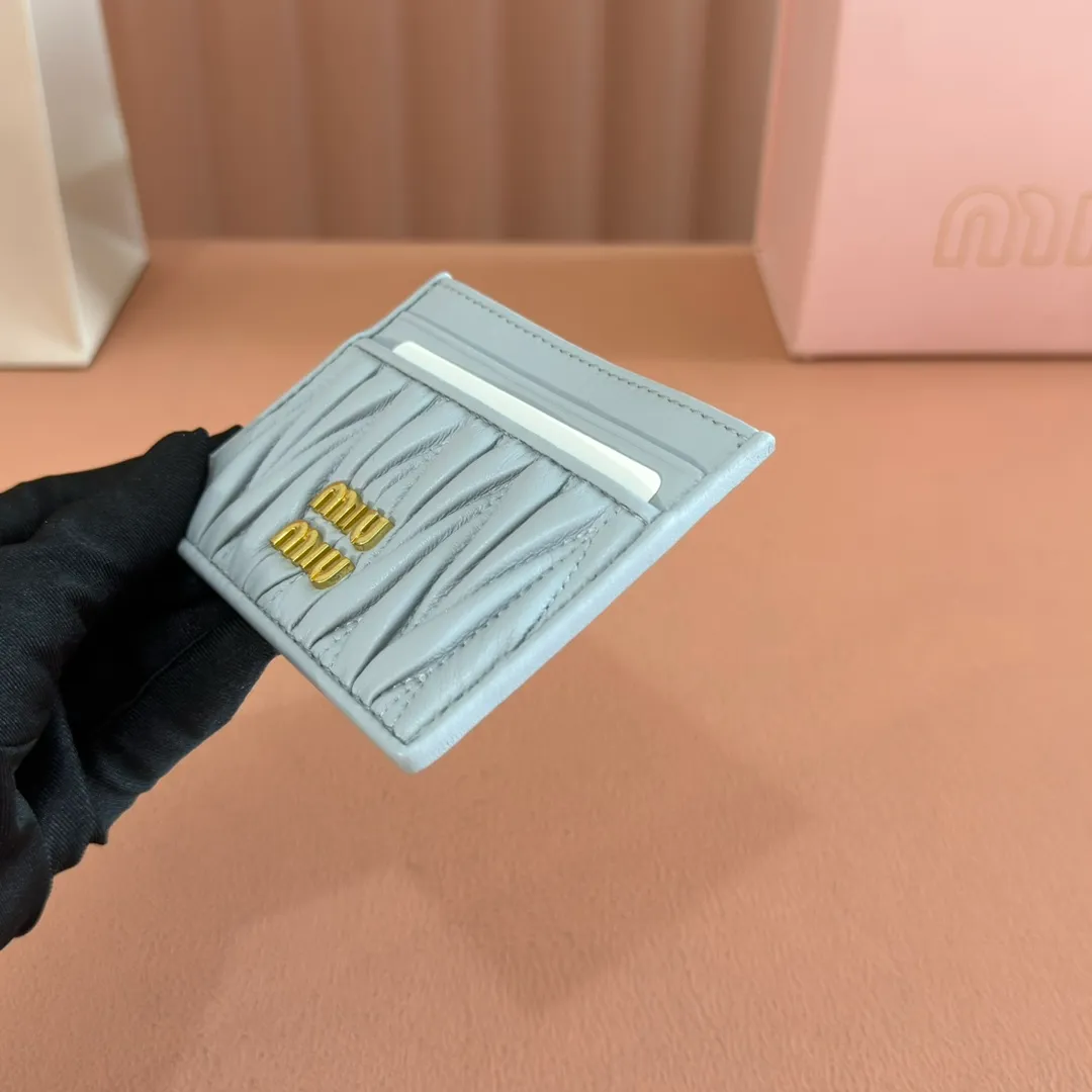 p420. 💋💋💋【Configured with full set of counter packaging】🔥 The latest version of MM cket wallet new card holder, 💗💗 5MV976 gray blue The latest series of card holders in the counter, small and exquisite, double-sided card slots, practical and fashionable design 🔥 Made of top imported lambskin 🎉