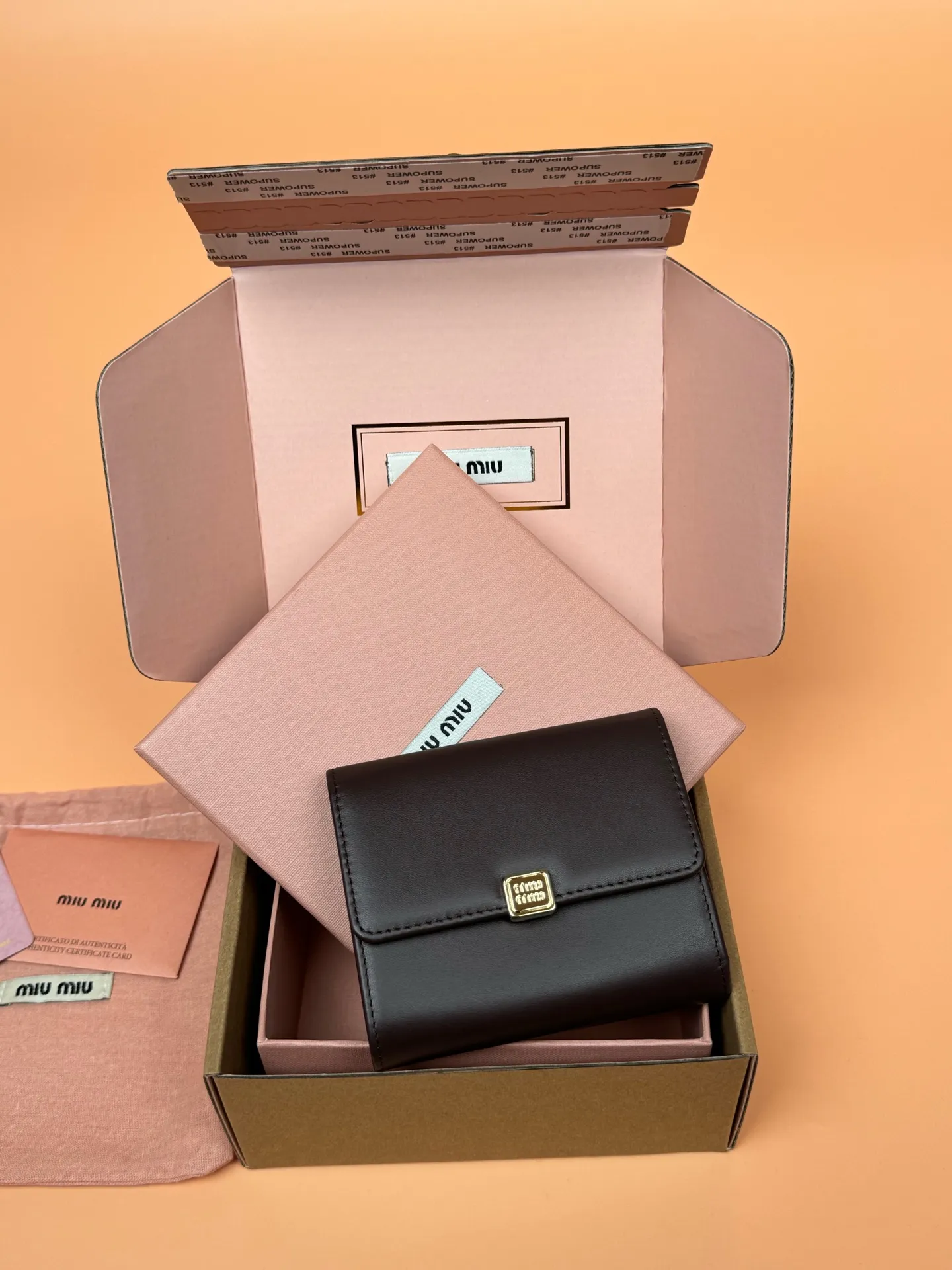 [Special grade hardware original leather] ¥600 ~ Imported cowhide wallet ~ Heather wood color - Snap button closure - Metal letter logo - 2 card slots - 1 banknote compartment - 1 coin pocket - Lined Size: w11.5×h10.2×2cm No.: 5MH033_ MM0240