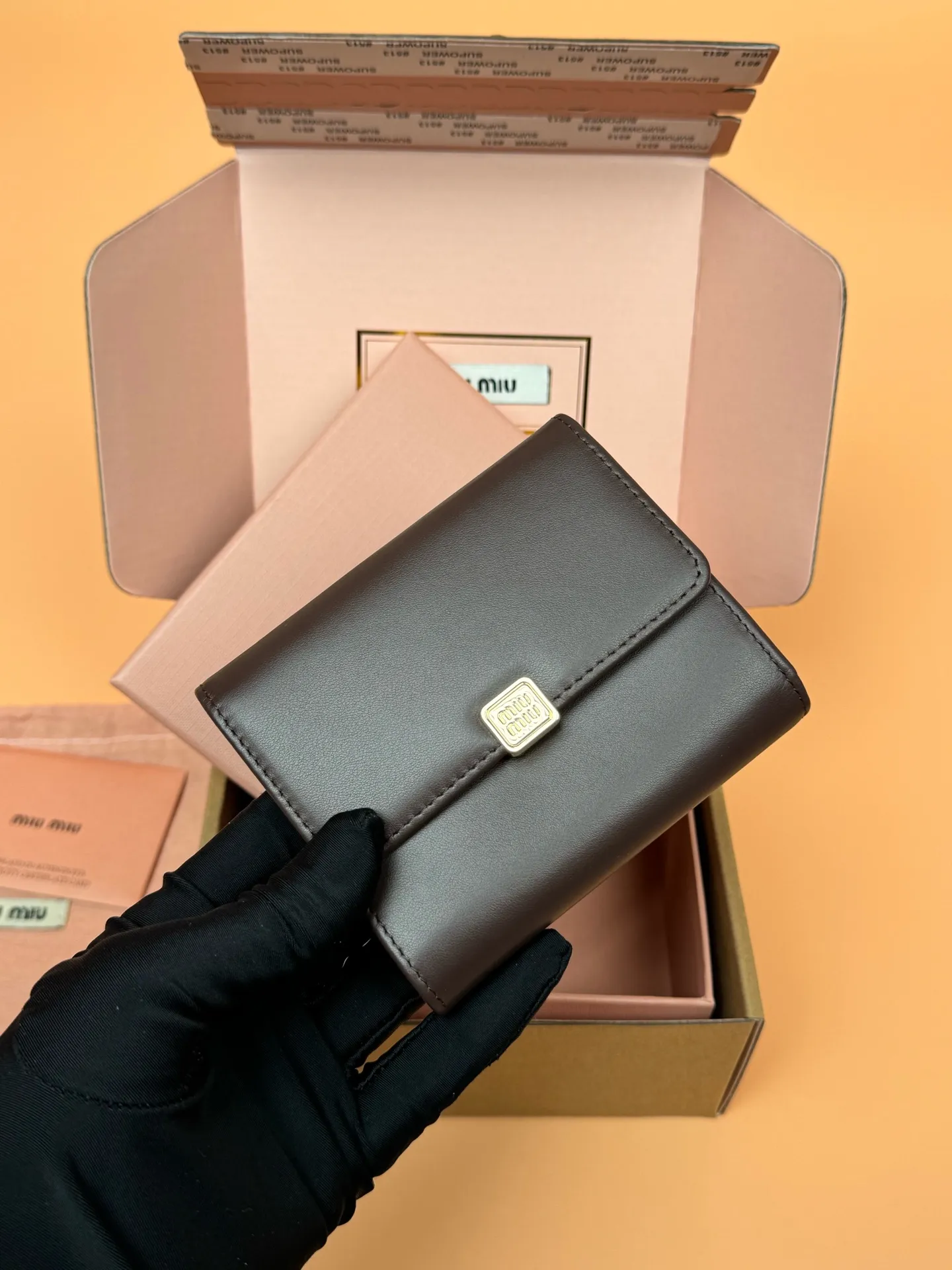 [Special grade hardware original leather] ¥600 ~ Imported cowhide wallet ~ Heather wood color - Snap button closure - Metal letter logo - 2 card slots - 1 banknote compartment - 1 coin pocket - Lined Size: w11.5×h10.2×2cm No.: 5MH033_ MM0240