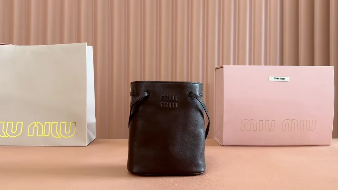 p1100💋💋💋 Equipped with a full set of packaging at the counter [Super Grade Hardware Original Leather] Nappa Sheep Leather Mini Handbag/Shoulder Bag