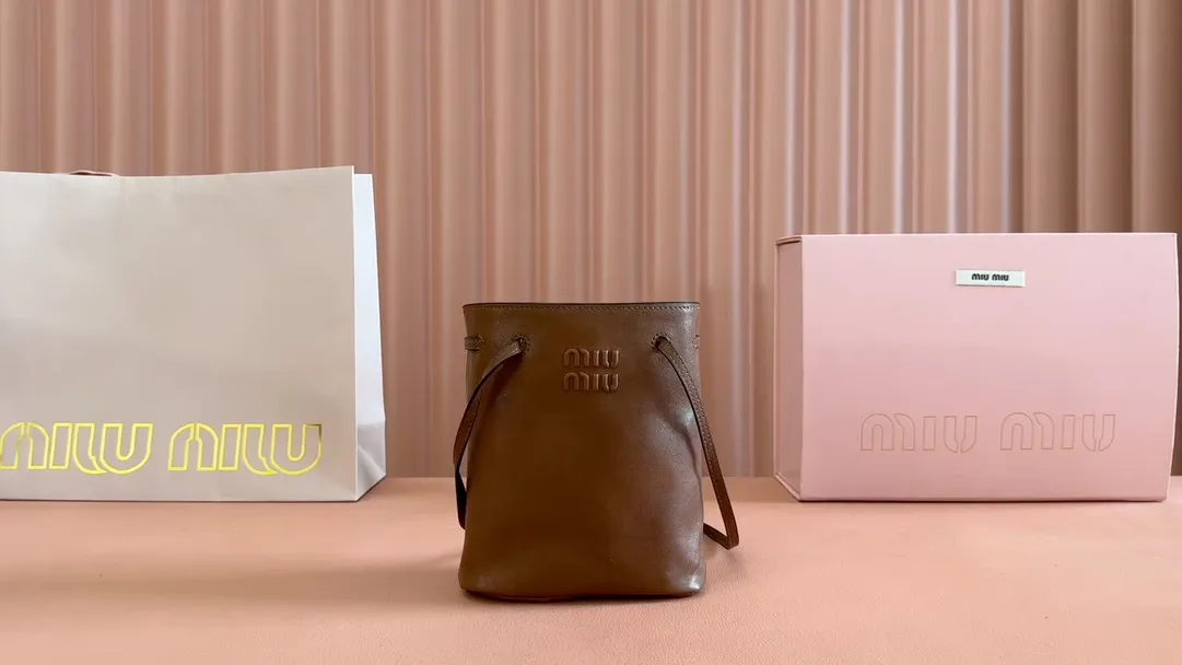 p1100💋💋💋 Equipped with a full set of packaging at the counter [Super Grade Hardware Original Leather] Nappa Sheep Leather Mini Handbag/Shoulder Bag