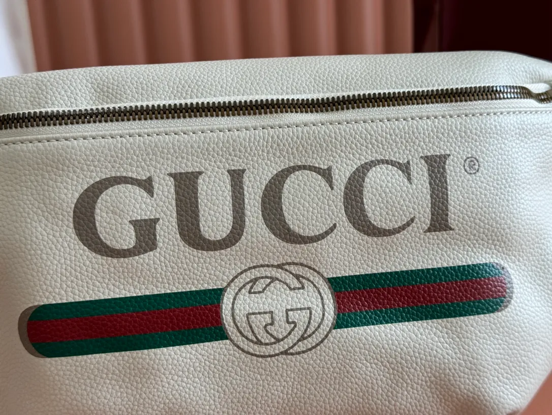 p760. 📣📣📣 [Original leather and complete packaging]✨🔥! ! Guccl's world-famous bag - Coco Capitán bag. This waist bag, named after the Spanish artist Coco Capitán, is sweeping the entire fashion circle. Model: 493869. Size: 28*18*8cm ￼