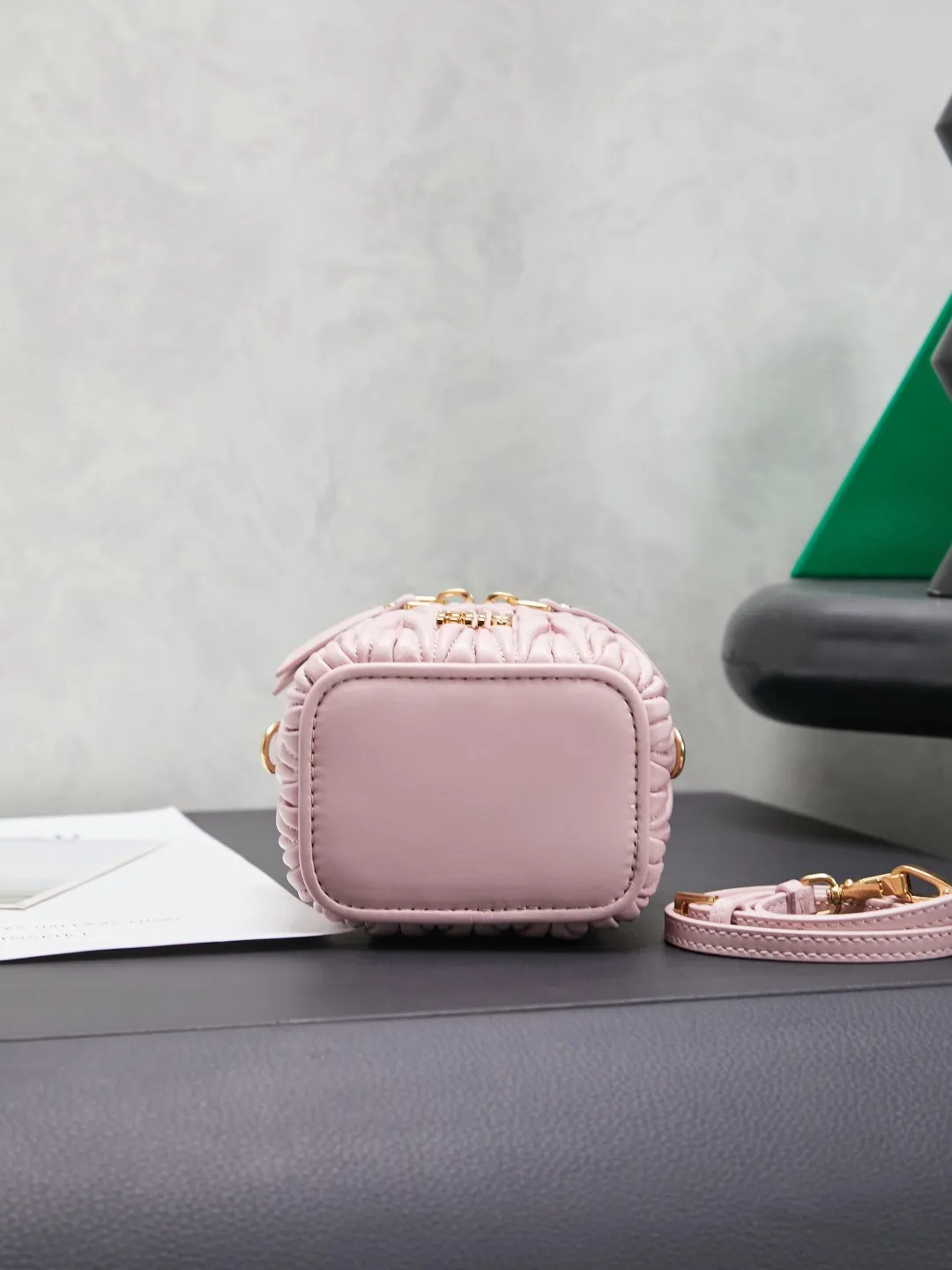 All categories Official website "Brand Women's Bags" Women's Bags 💙 miumiu 2026 new MIUMIU super mini cosmetic bag