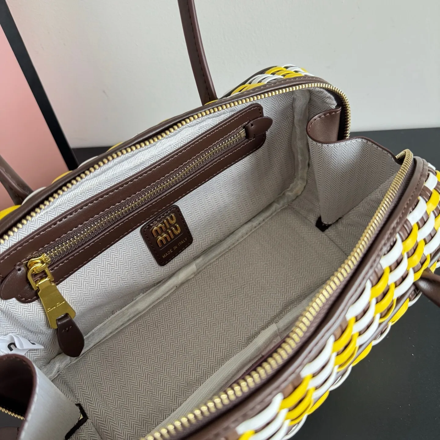 All categories Official website "Brand Women's Bags" Women's Bags 💙 miumiu 2025 new MiuMiu straw bag