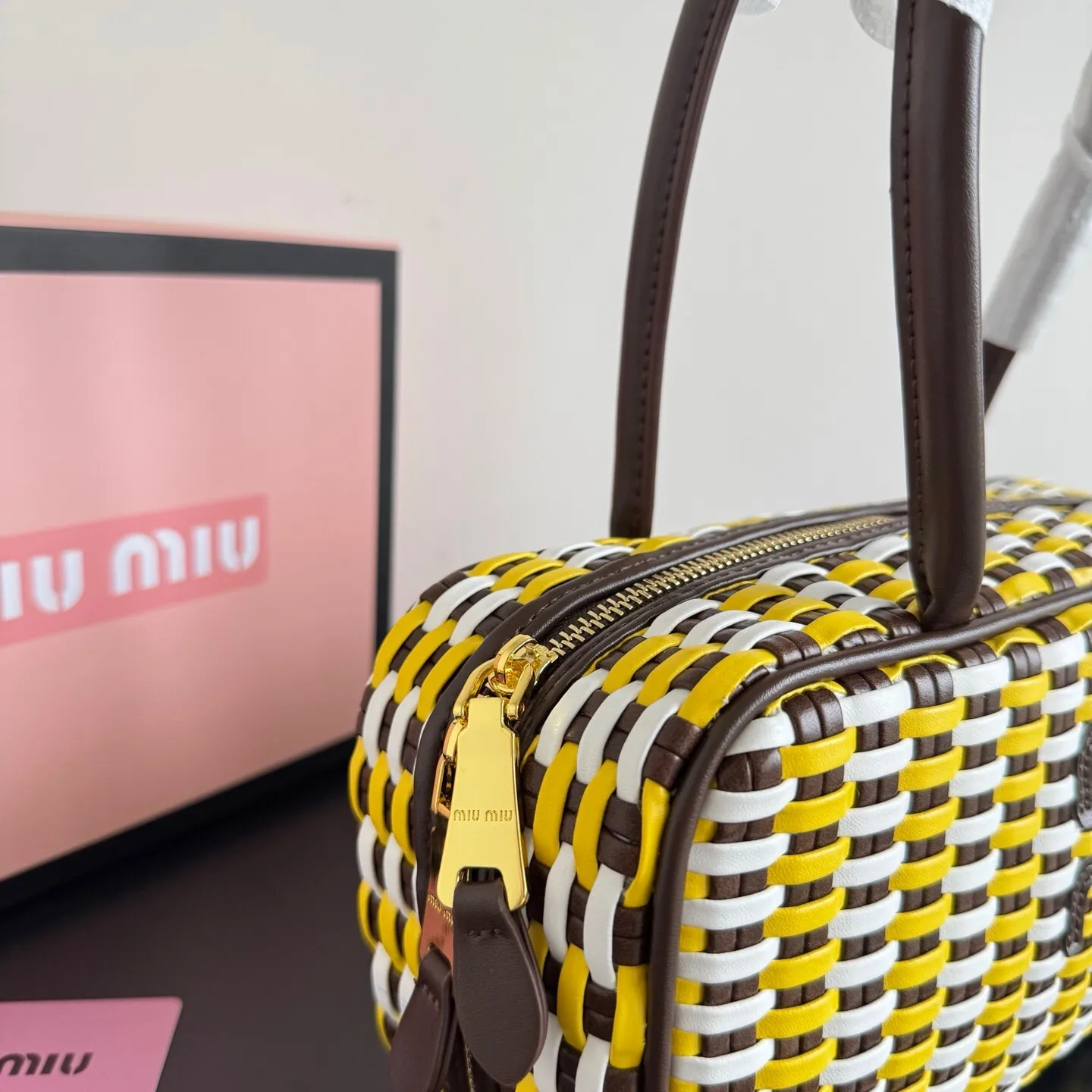 All categories Official website "Brand Women's Bags" Women's Bags 💙 miumiu 2025 new MiuMiu straw bag