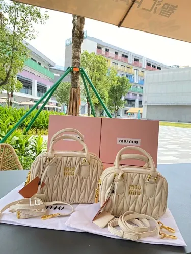 All categories Official website "Brand Women's Bags" Women's Bags 💙 miumiu 2023 new miumiu handbag wholesale