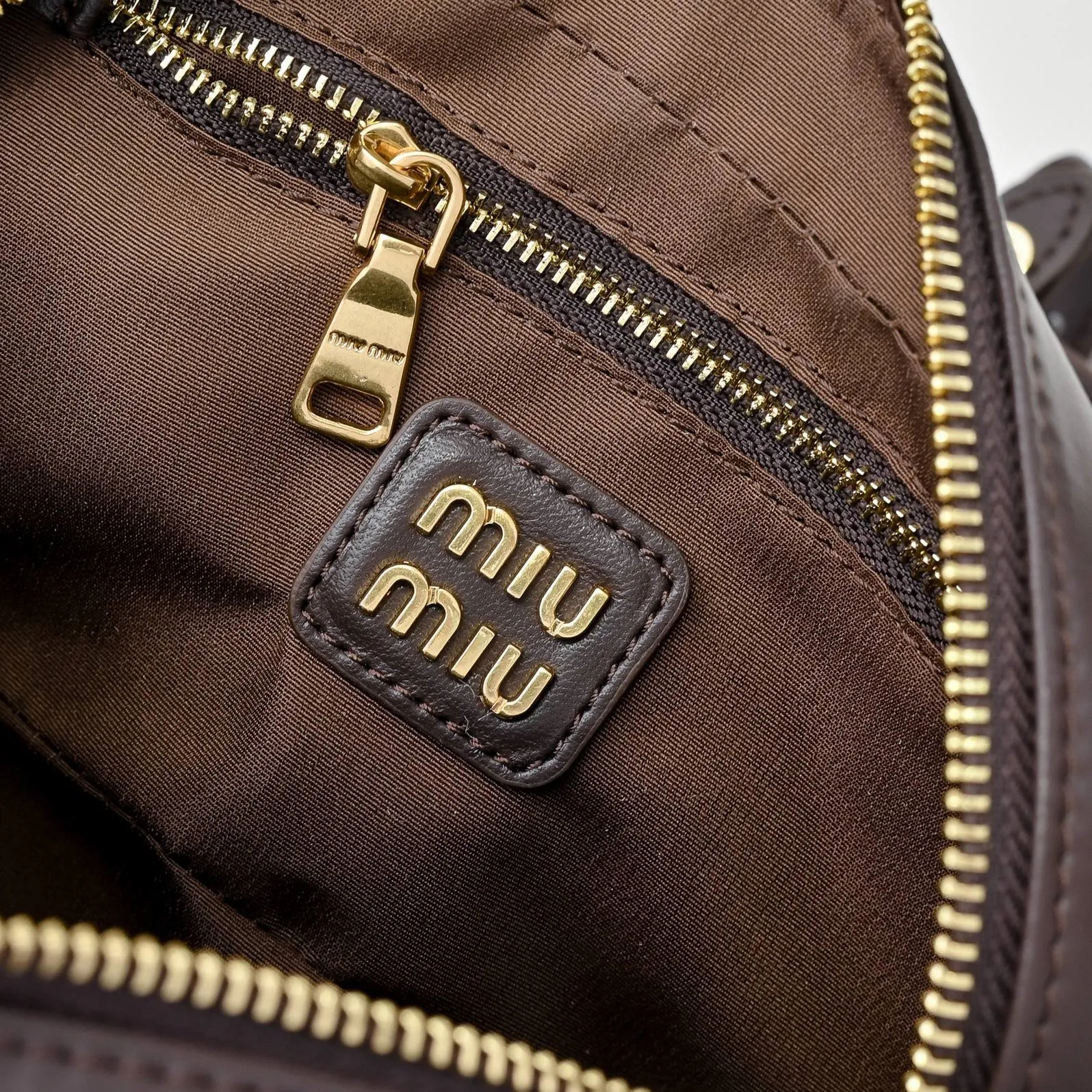 All categories Official website "Brand Women's Bags" Women's Bags 💙 miumiu 2025 new MIUMIU handbags