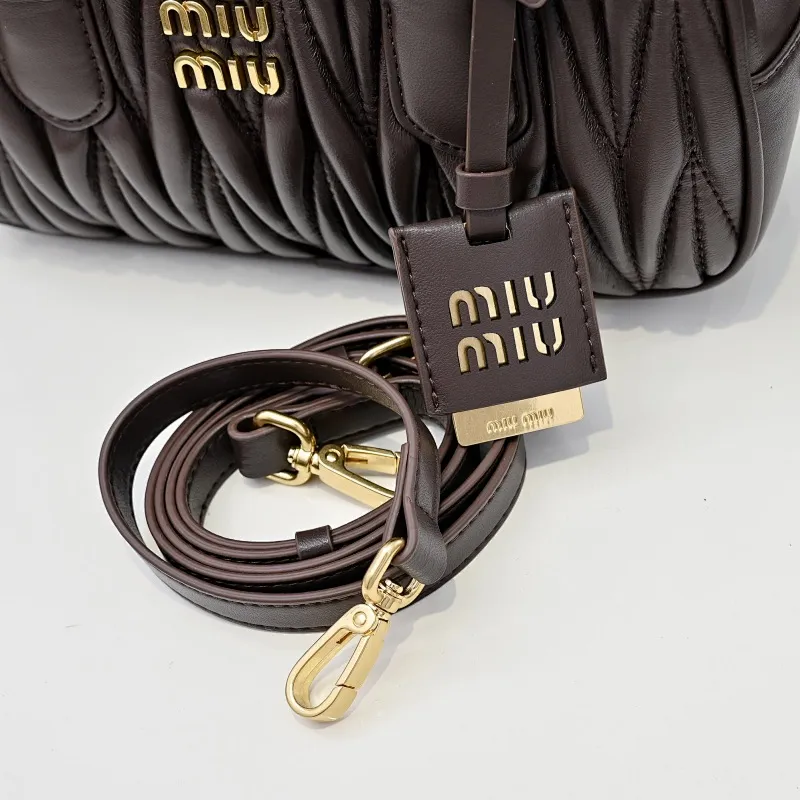 All categories Official website "Brand Women's Bags" Women's Bags 💙 miumiu 2025 new MIUMIU handbags