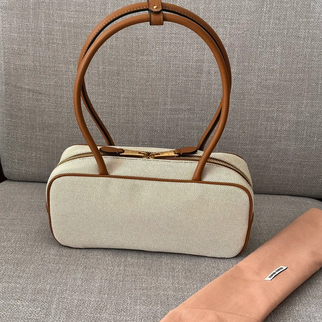 All categories Official website "Brand Women's Bags" Women's Bags 💙 miumiu 2025 new miumiu handbags