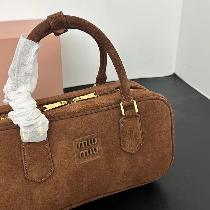 All categories Official website "Brand Women's Bags" Women's Bags 💙 miumiu 2025 new miumiu handbags