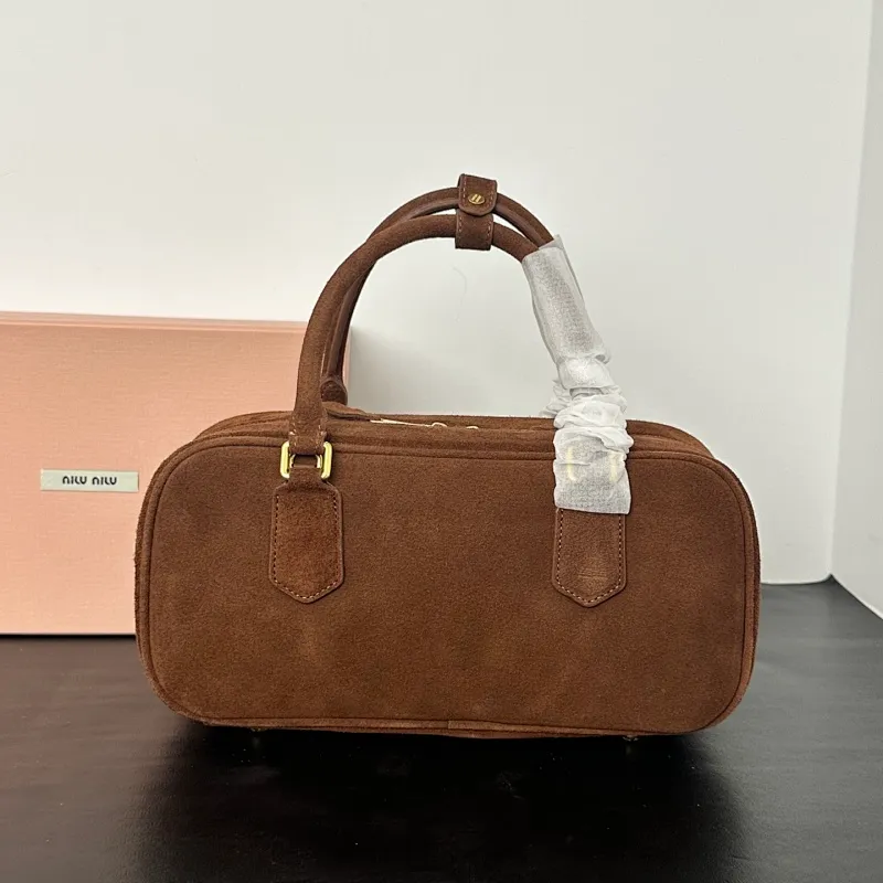 All categories Official website "Brand Women's Bags" Women's Bags 💙 miumiu 2025 new miumiu handbags
