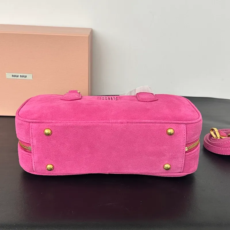 All categories Official website "Brand Women's Bags" Women's Bags 💙 miumiu 2025 new miumiu handbags