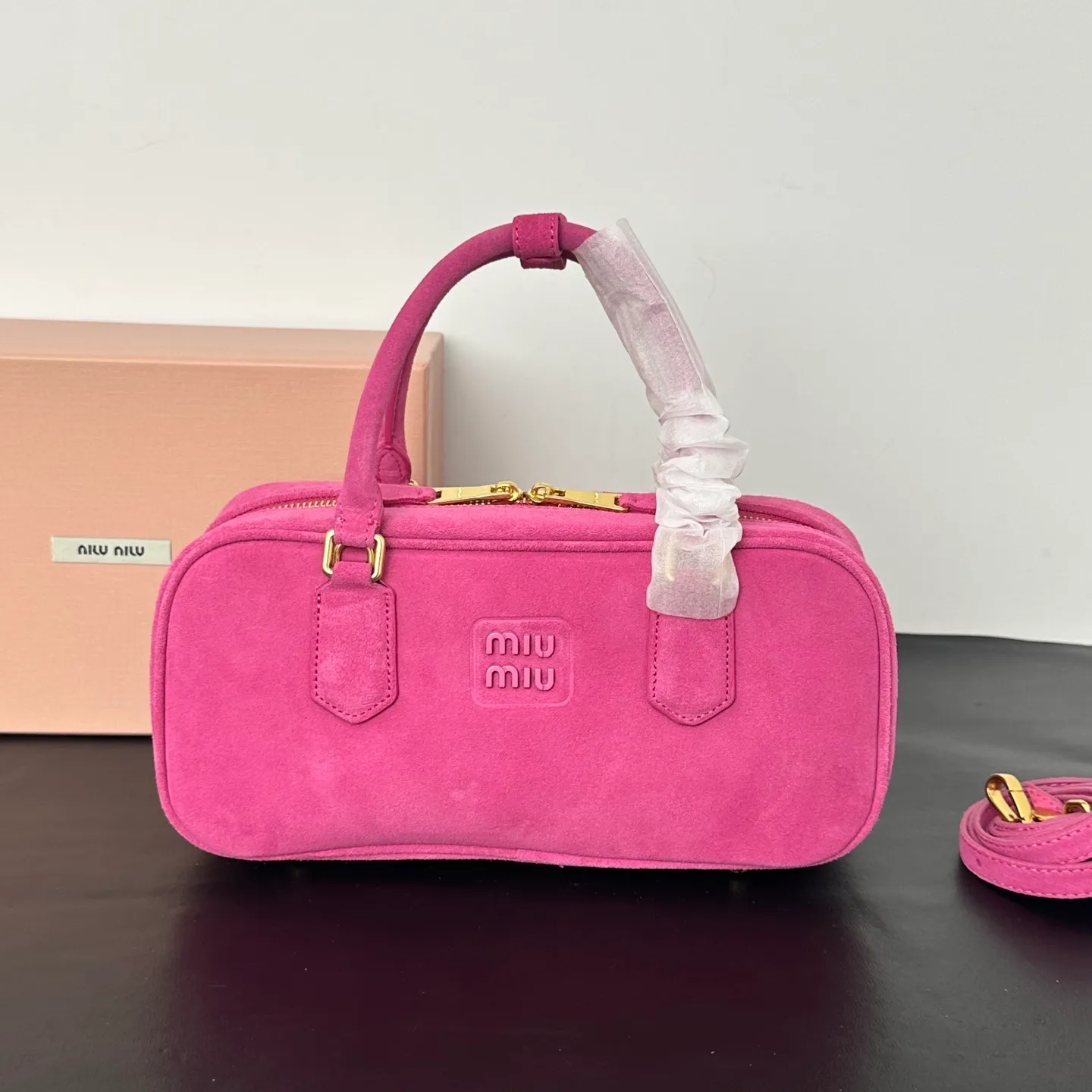 All categories Official website "Brand Women's Bags" Women's Bags 💙 miumiu 2025 new miumiu handbags